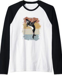 Vintage Killer Whale Art 80s Retro Orca Whale Silhouette Raglan Baseball Tee